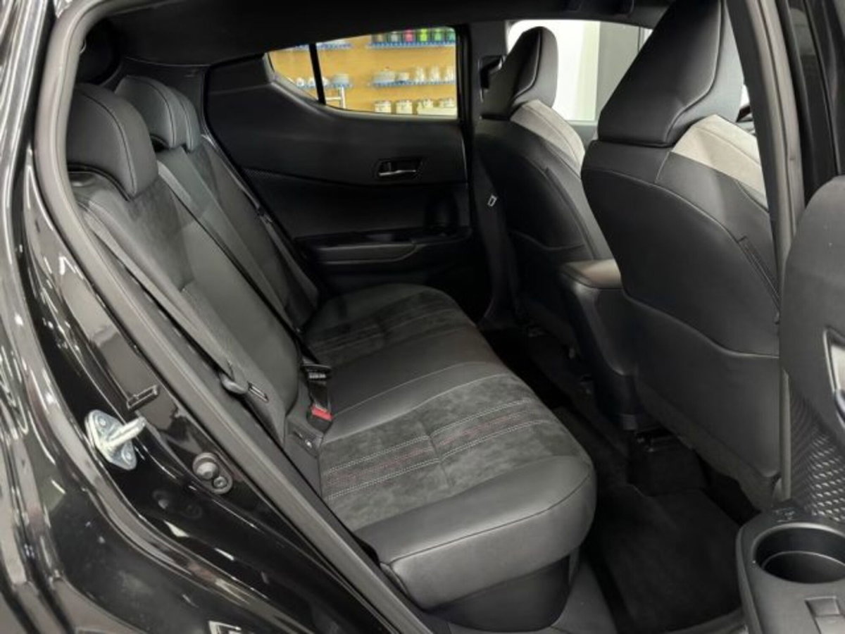 Toyota Toyota C-HR 2.0 Hybrid E-CVT GR Sport (16)