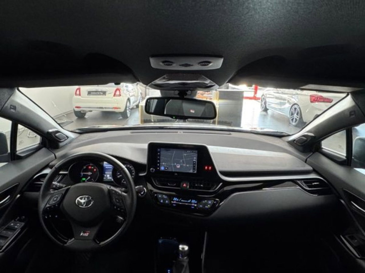 Toyota Toyota C-HR 2.0 Hybrid E-CVT GR Sport (8)
