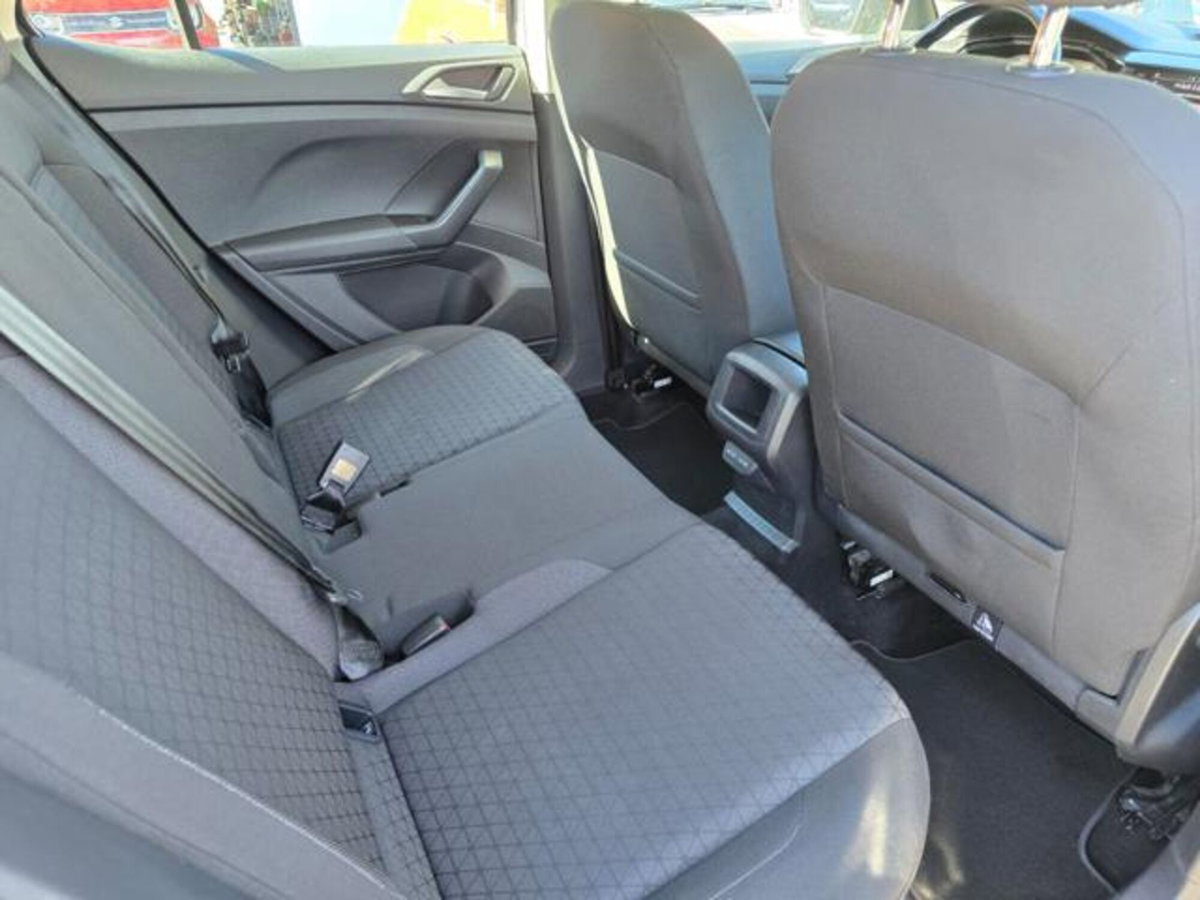 Volkswagen T-Cross 1.0 TSI 110 CV DSG Style (9)