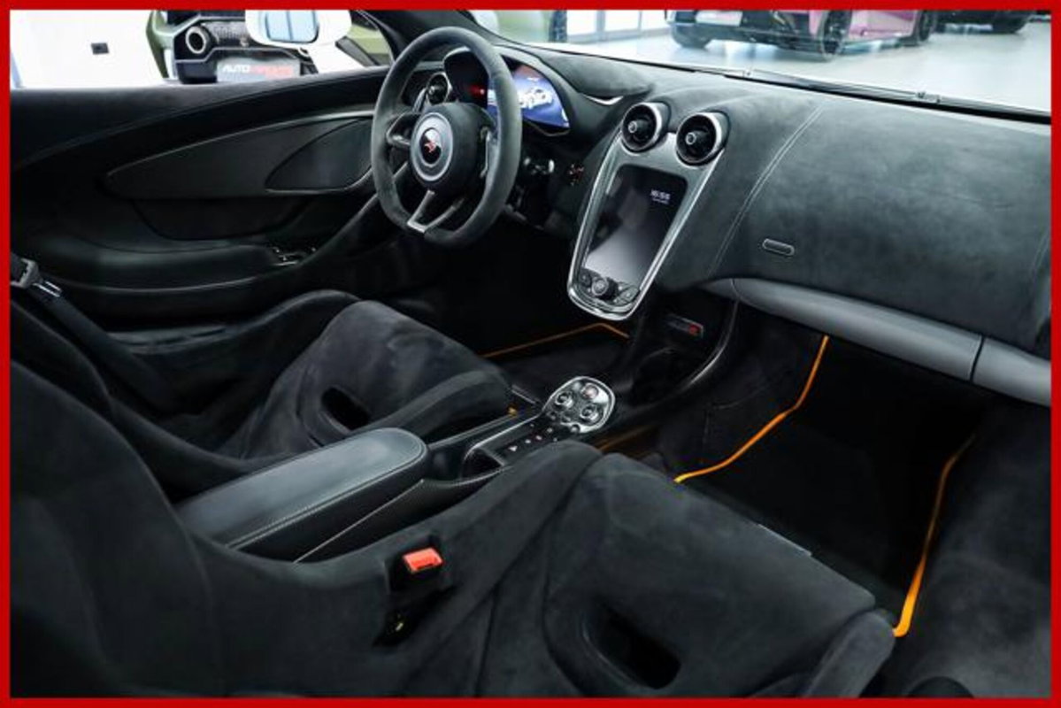 McLaren 570S Coupé 570S Coupé (10)