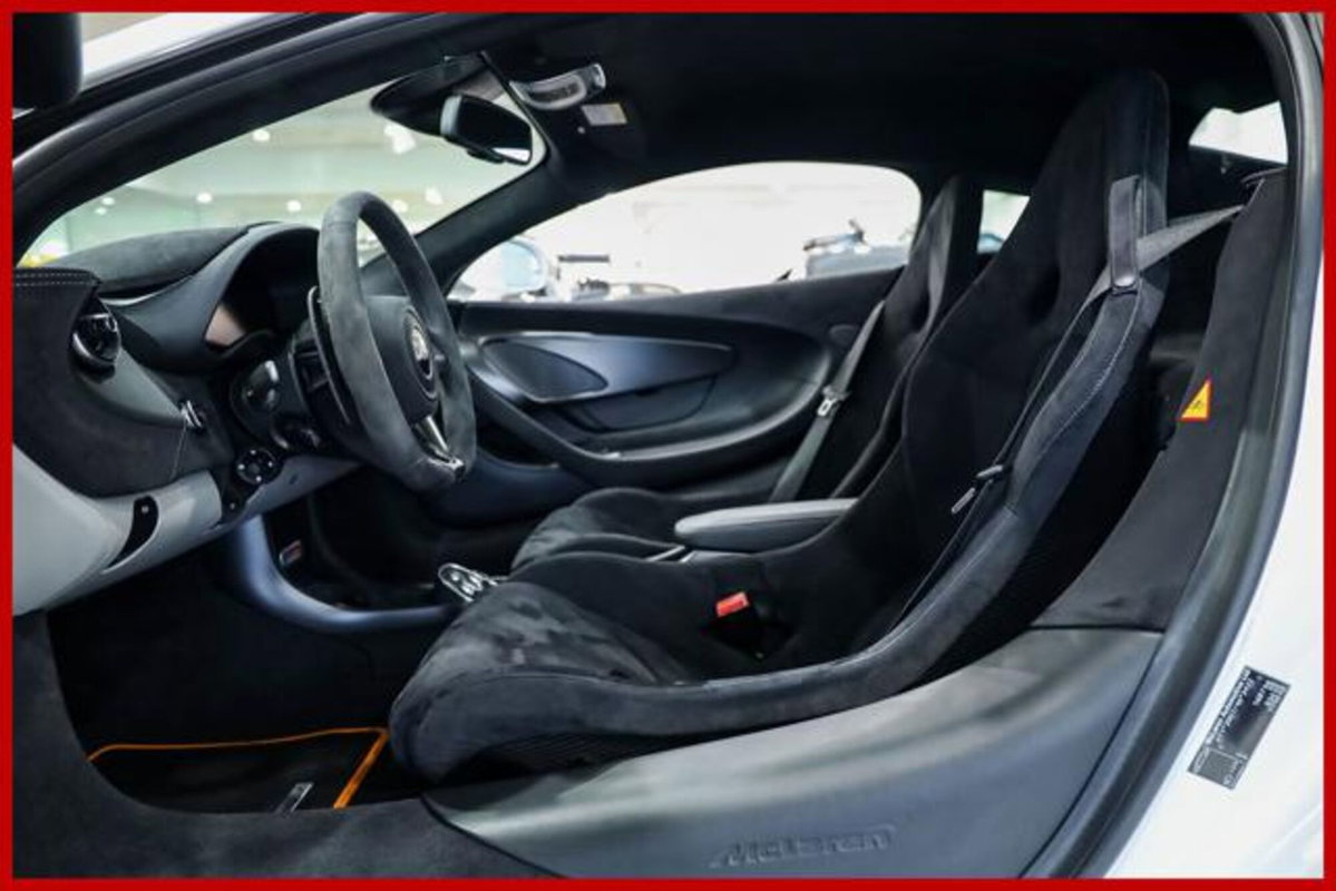 McLaren 570S Coupé 570S Coupé (8)