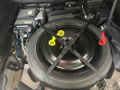 Volvo XC60 B4 (d) AWD Geartronic Momentum Pro (19)