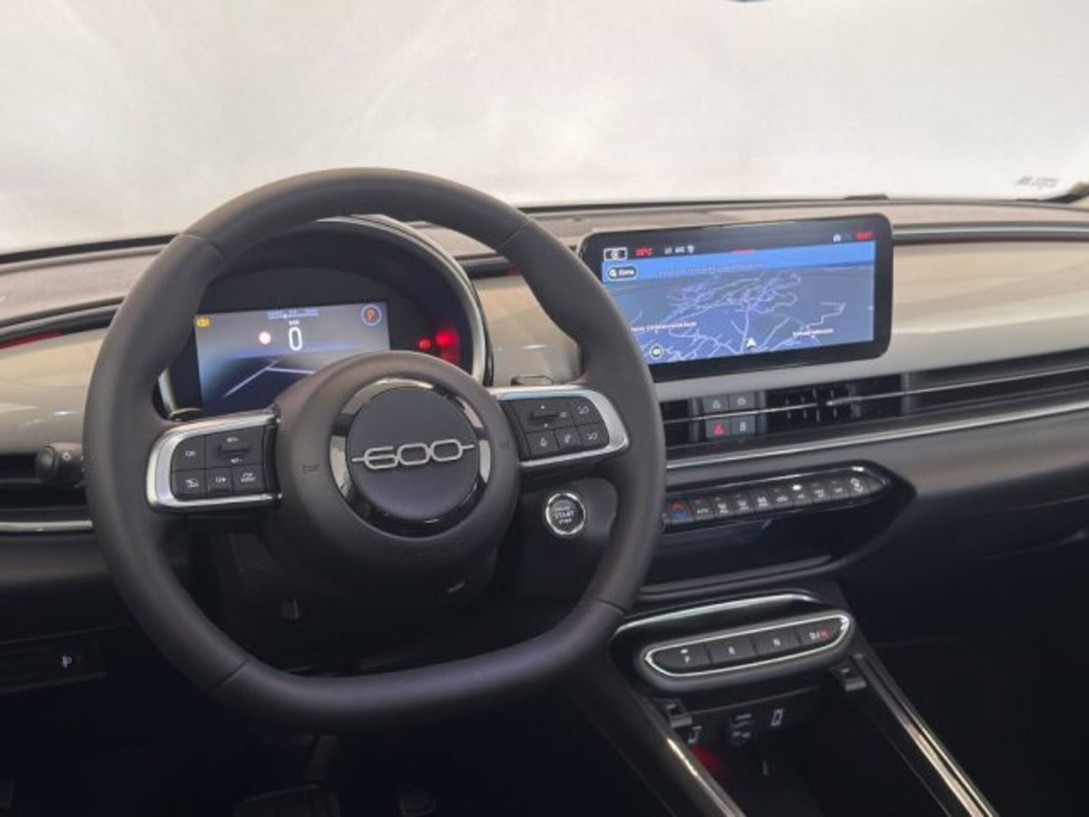 Fiat 600 1.2 Business 100cv (9)