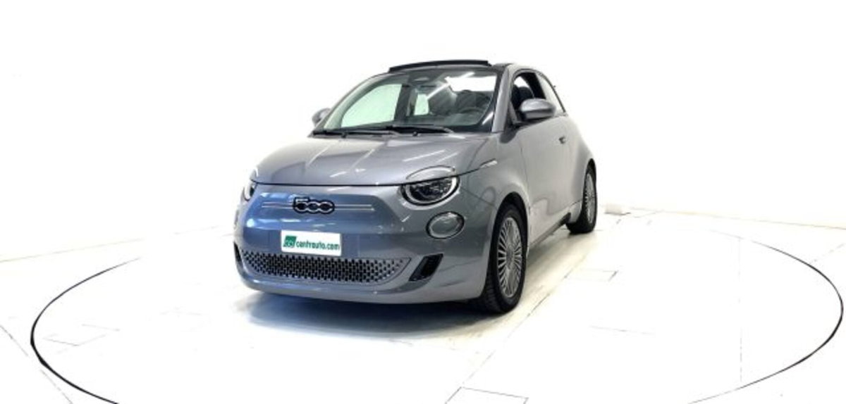 Fiat 500e Cabrio Icon + Cabrio 42 kWh (3)