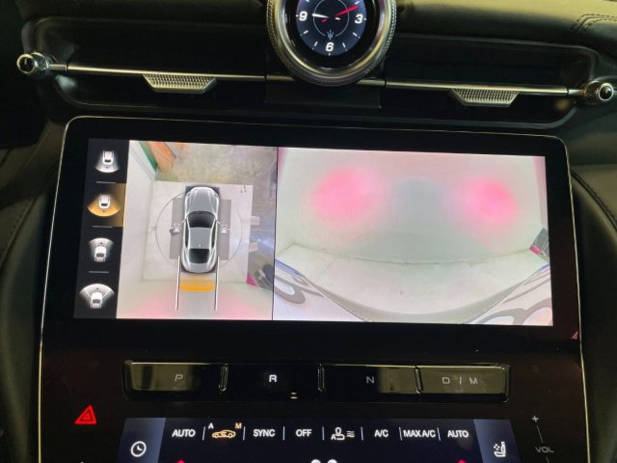 Maserati Granturismo 3.0 Modena awd auto (12)