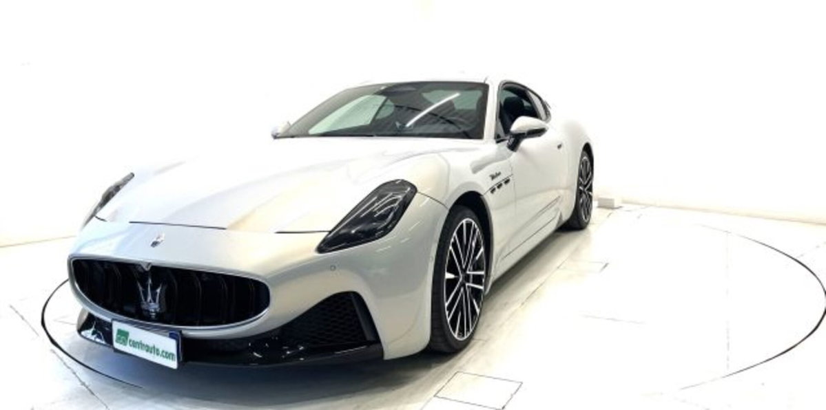 Maserati Granturismo 3.0 Modena awd auto (3)