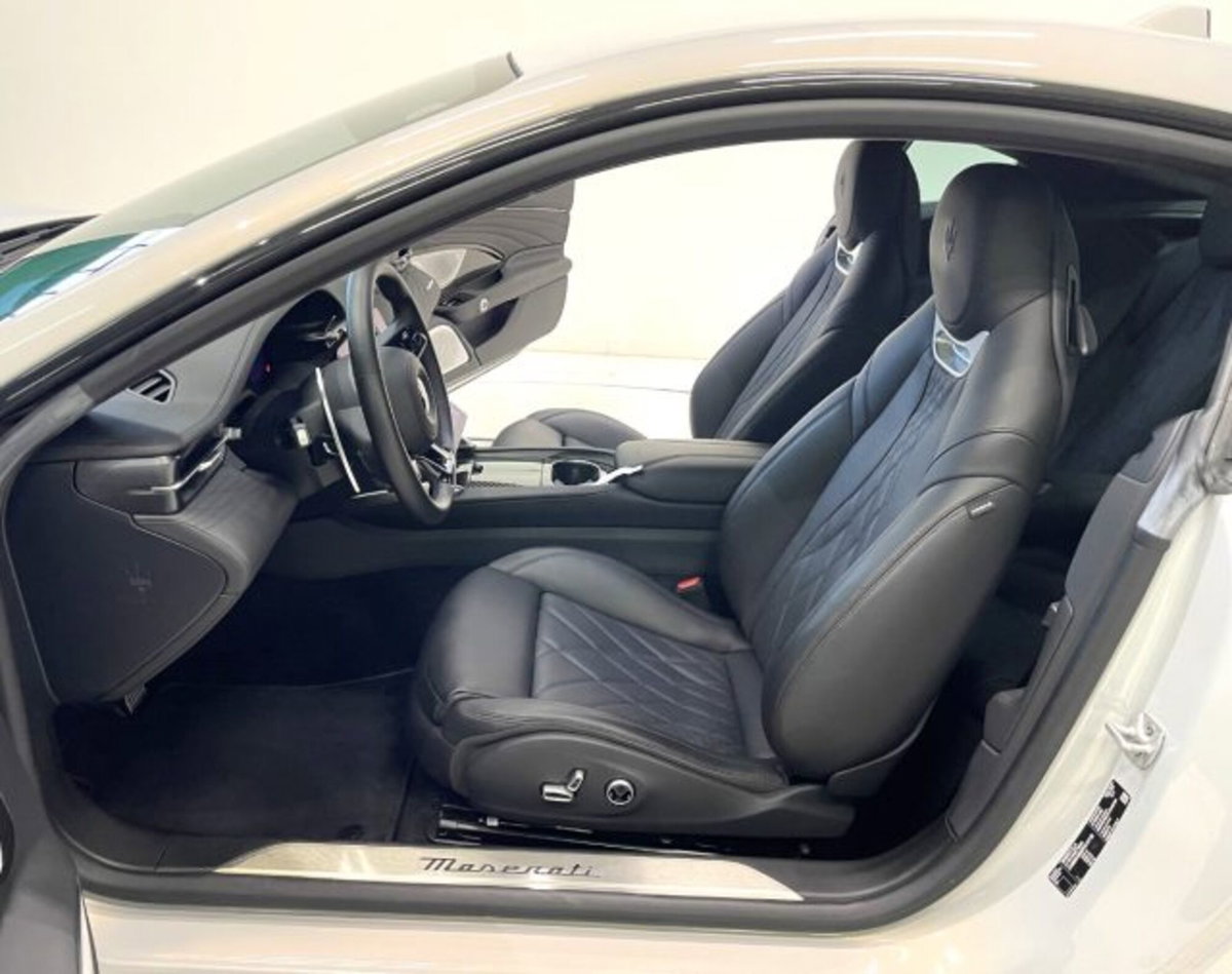 Maserati Granturismo 3.0 Modena awd auto (6)