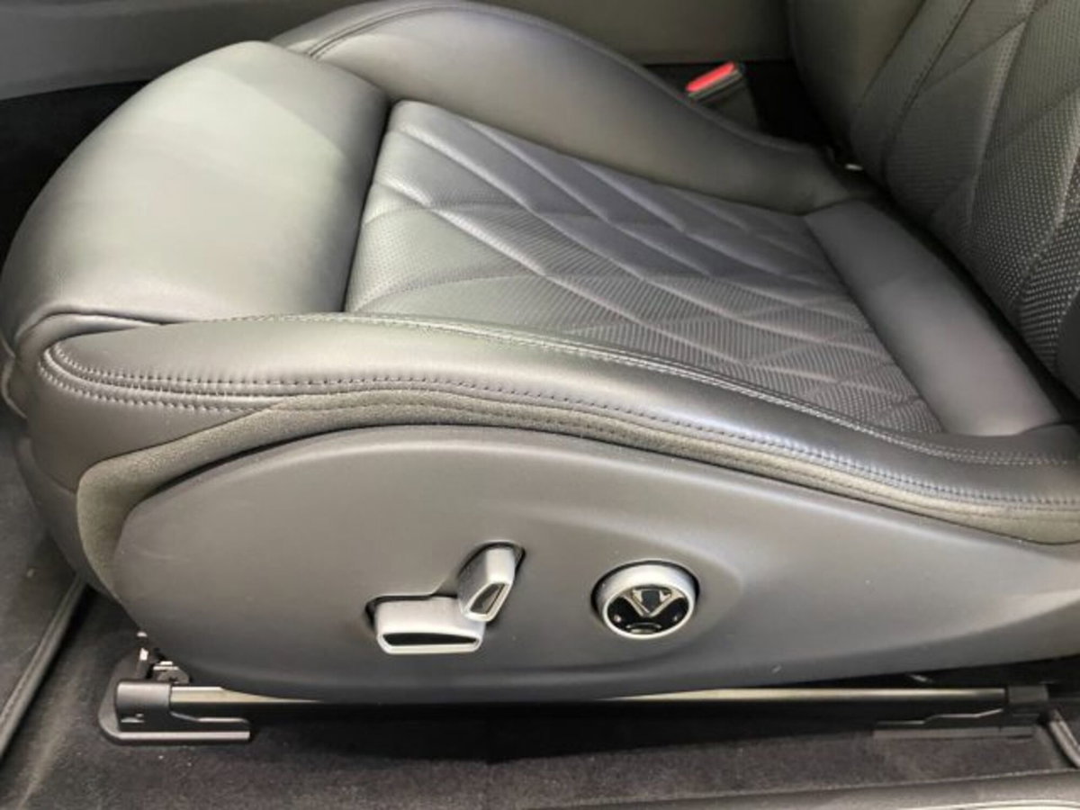 Maserati Granturismo 3.0 Modena awd auto (9)