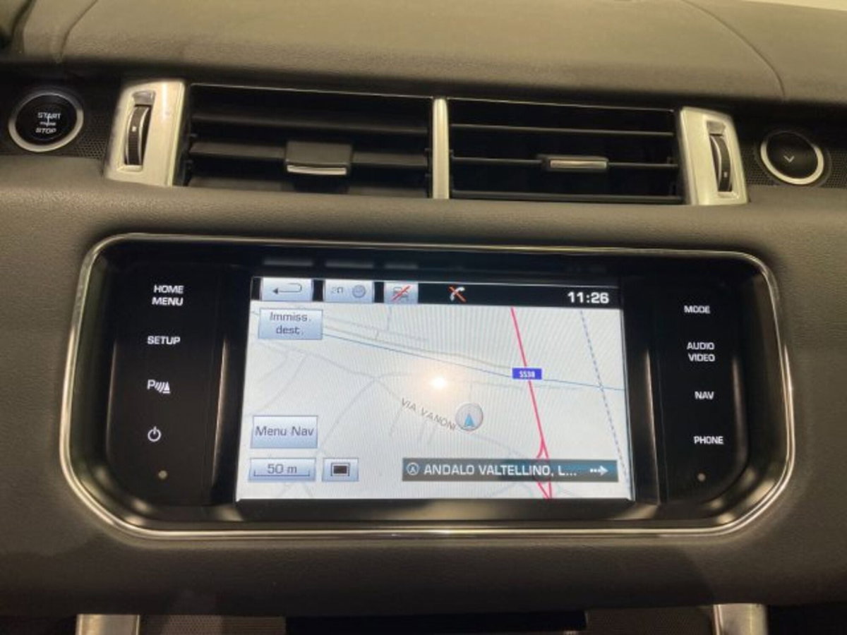 Land Rover Range Rover Sport 3.0 TDV6 HSE (11)