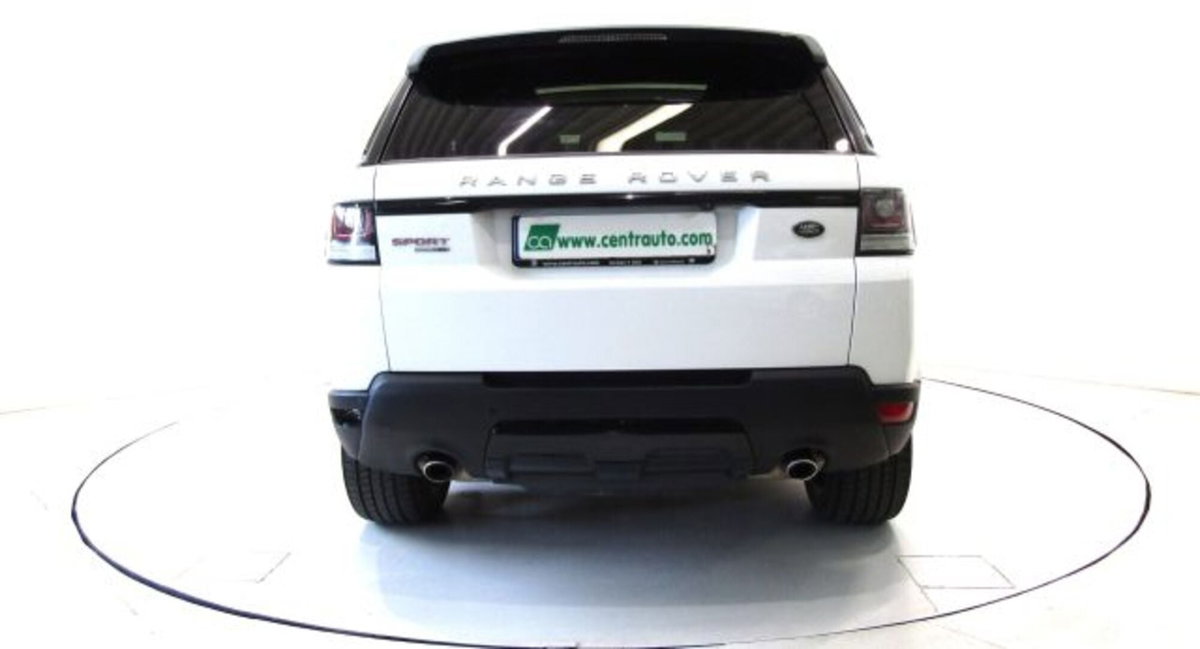 Land Rover Range Rover Sport 3.0 TDV6 HSE (4)
