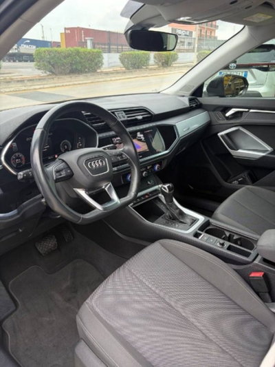Audi Q3 35 TDI quattro S tronic Business (14)