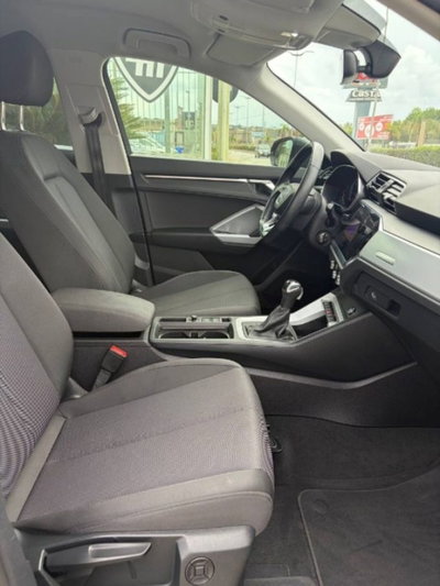 Audi Q3 35 TDI quattro S tronic Business (17)