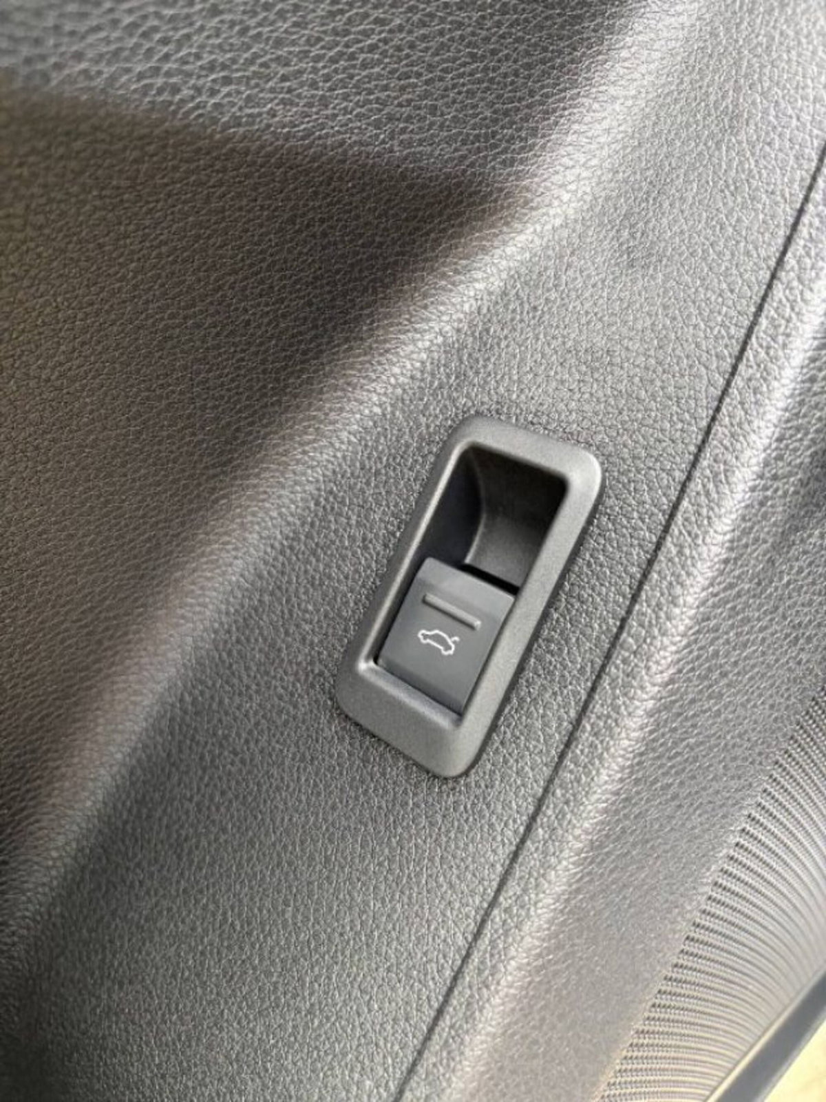Audi Q3 35 TDI quattro S tronic Business (19)