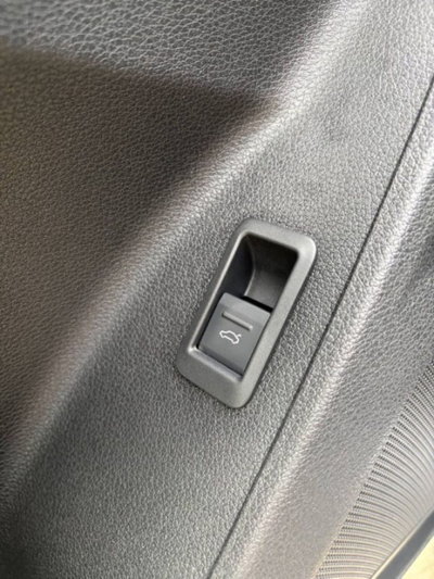 Audi Q3 35 TDI quattro S tronic Business (19)