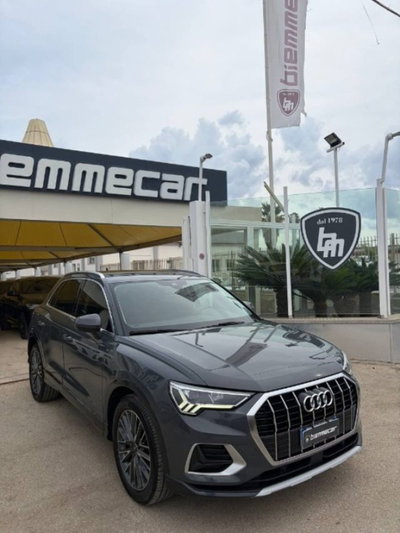 Audi Q3 35 TDI quattro S tronic Business (2)