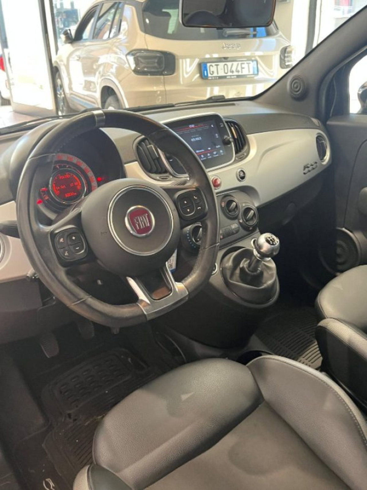 Fiat 500 1.0 Hybrid Connect (10)