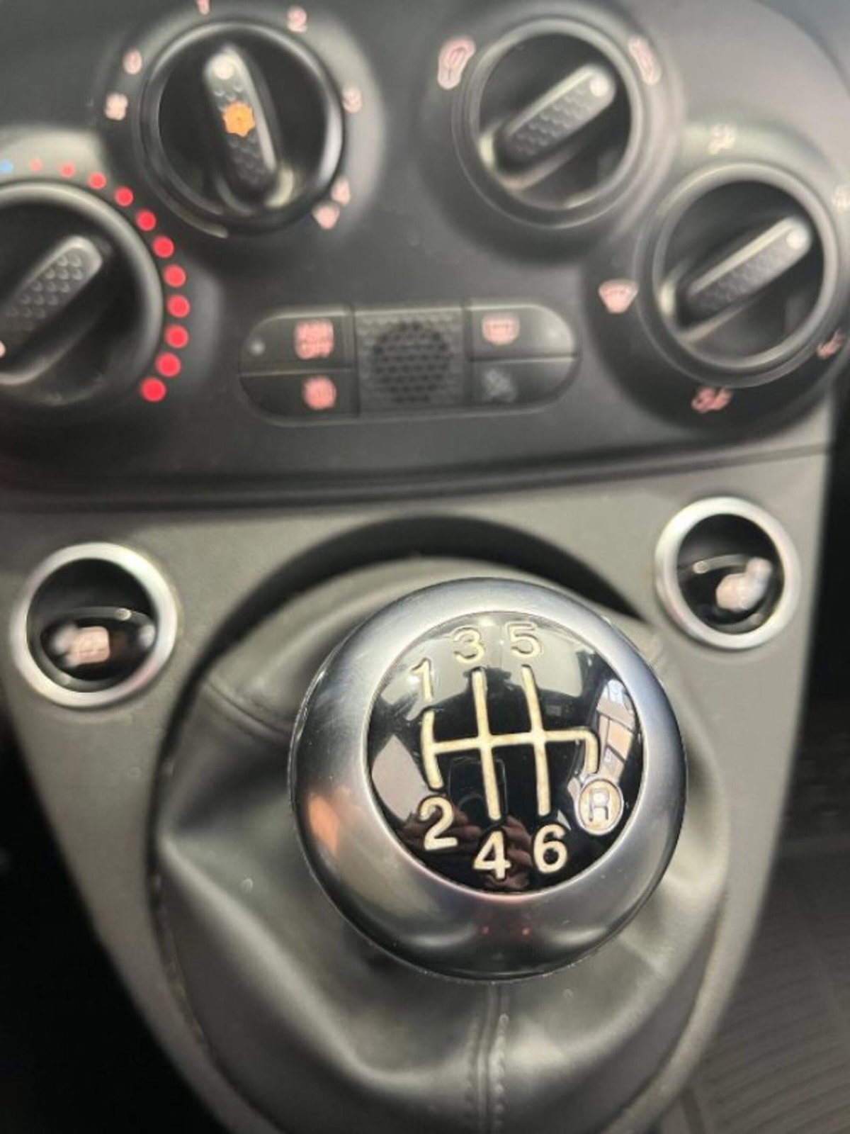 Fiat 500 1.0 Hybrid Connect (18)
