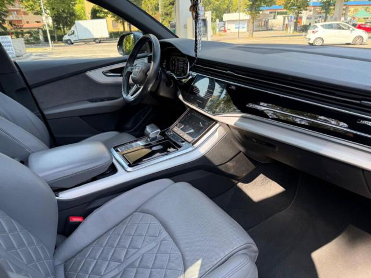 Audi Q8 Q8 45 TDI quattro tiptronic Sport (16)