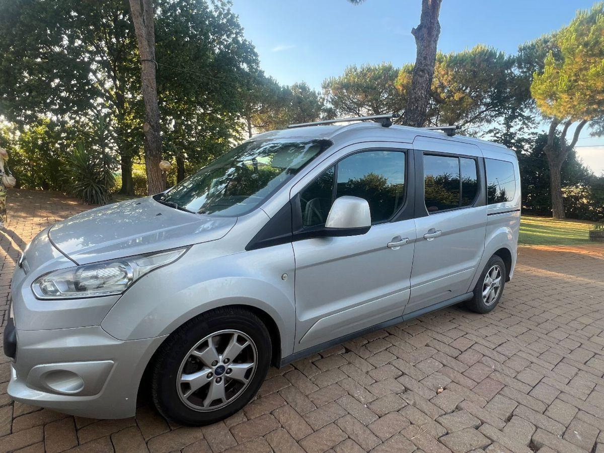 Ford Tourneo Connect 1.5 TDCi 120 CV Plus