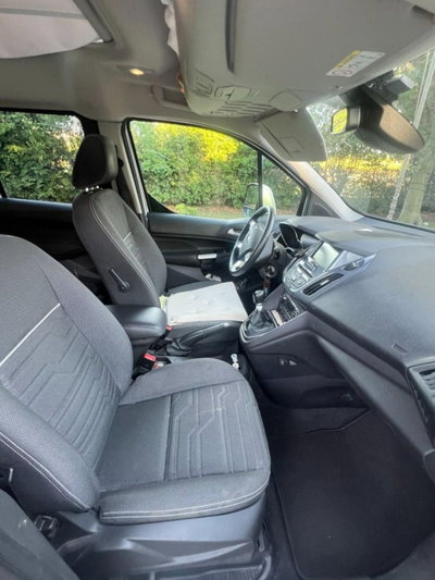 Ford Tourneo Connect 1.5 TDCi 120 CV Plus (10)
