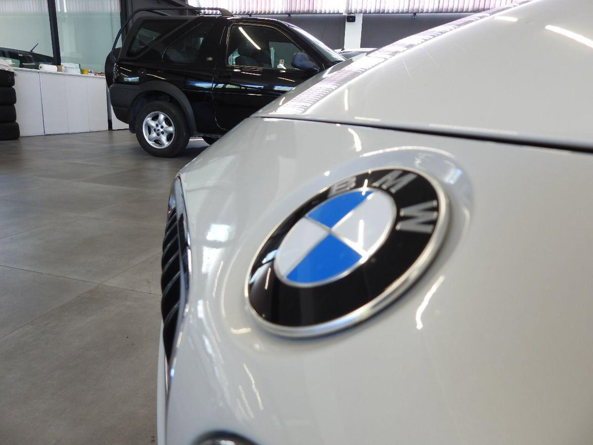 BMW Serie 3 316d Sport (10)