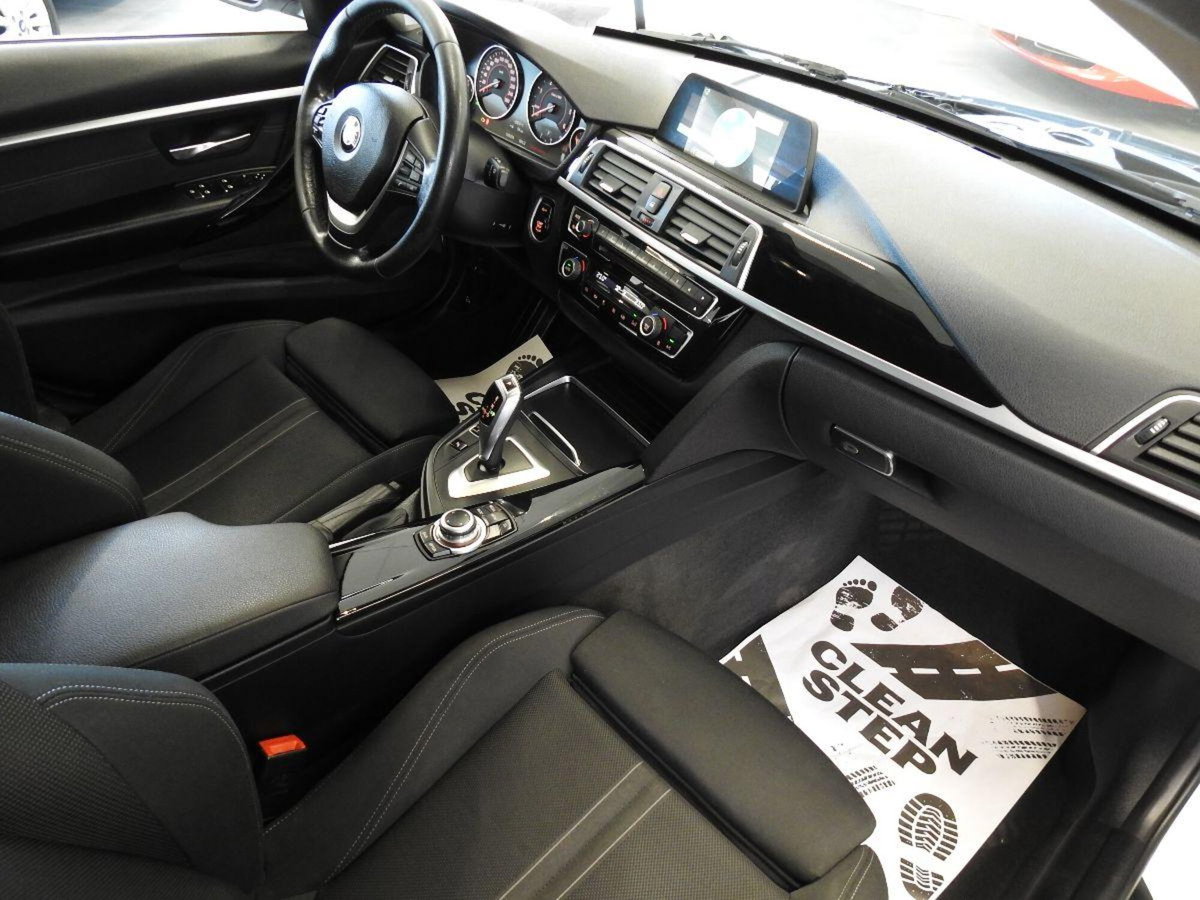 BMW Serie 3 316d Sport (16)