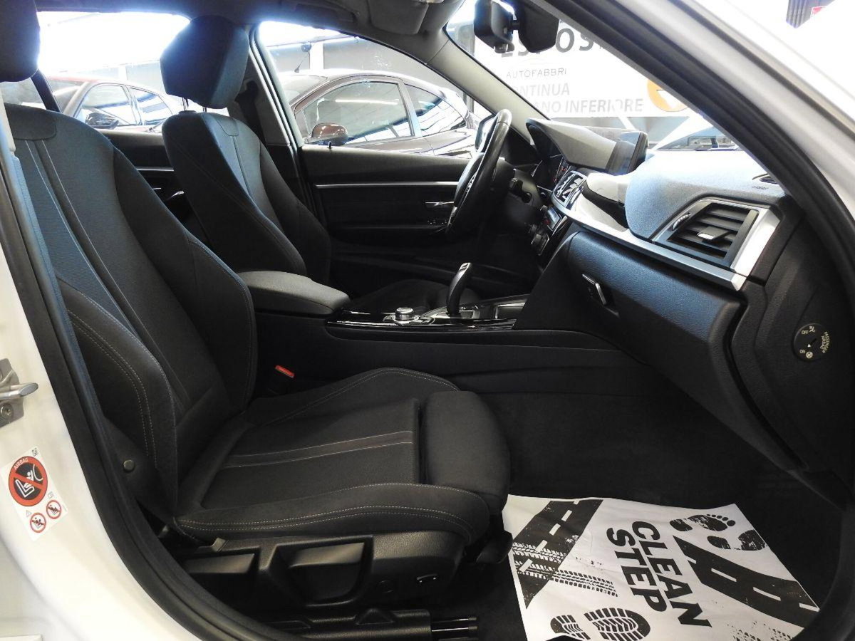 BMW Serie 3 316d Sport (17)
