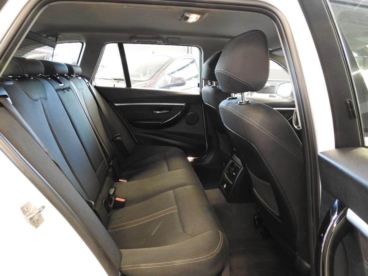 BMW Serie 3 316d Sport (18)