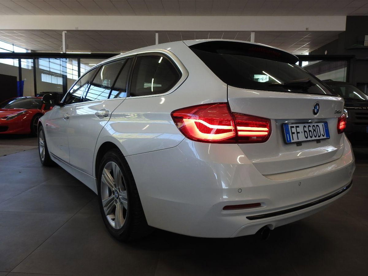 BMW Serie 3 316d Sport (2)
