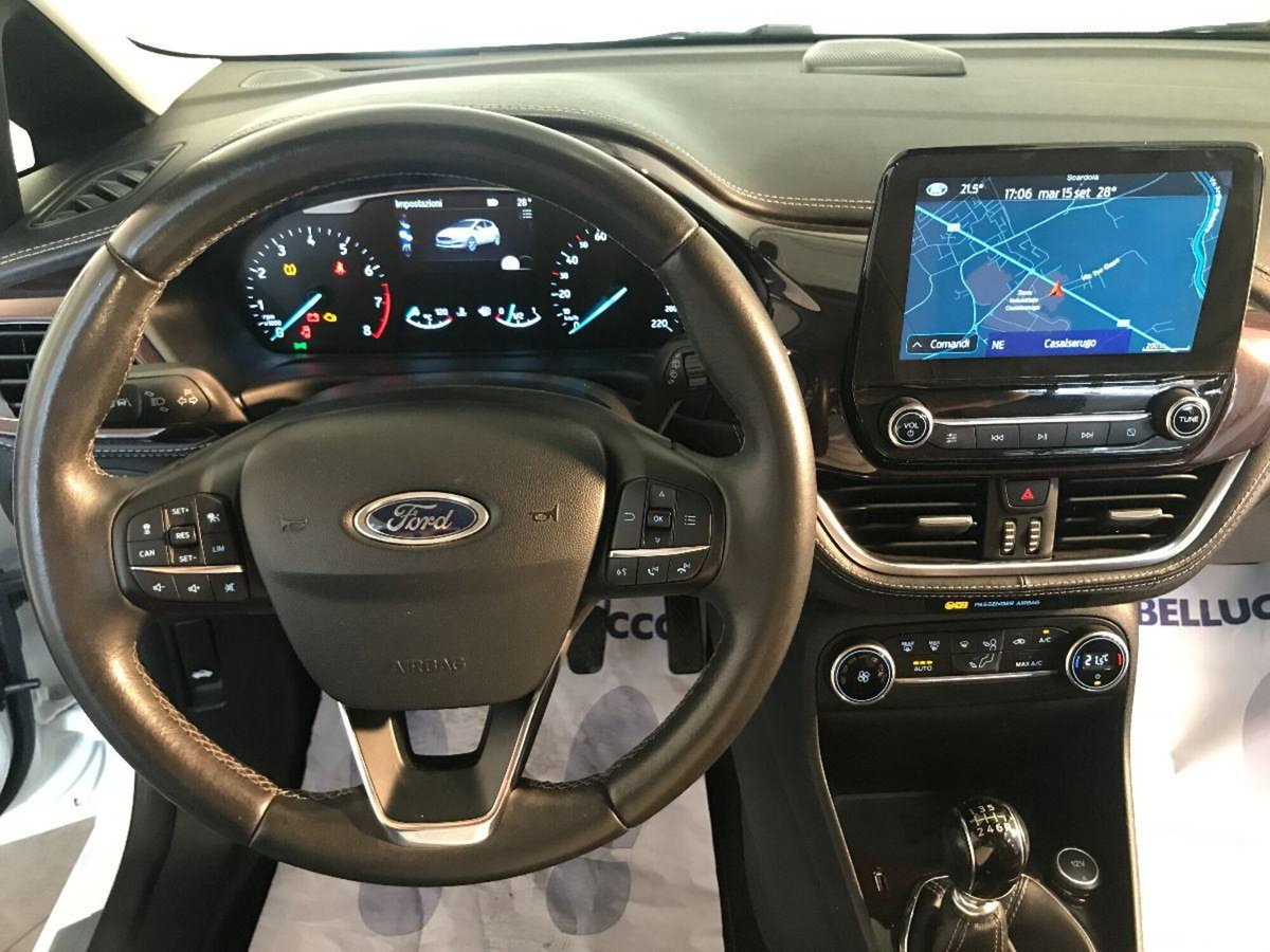 Ford Fiesta 1.0 Ecoboost 125 CV 5 porte Vignale (9)