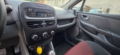 Renault Clio 1.2 75CV GPL 5 porte Wave (14)
