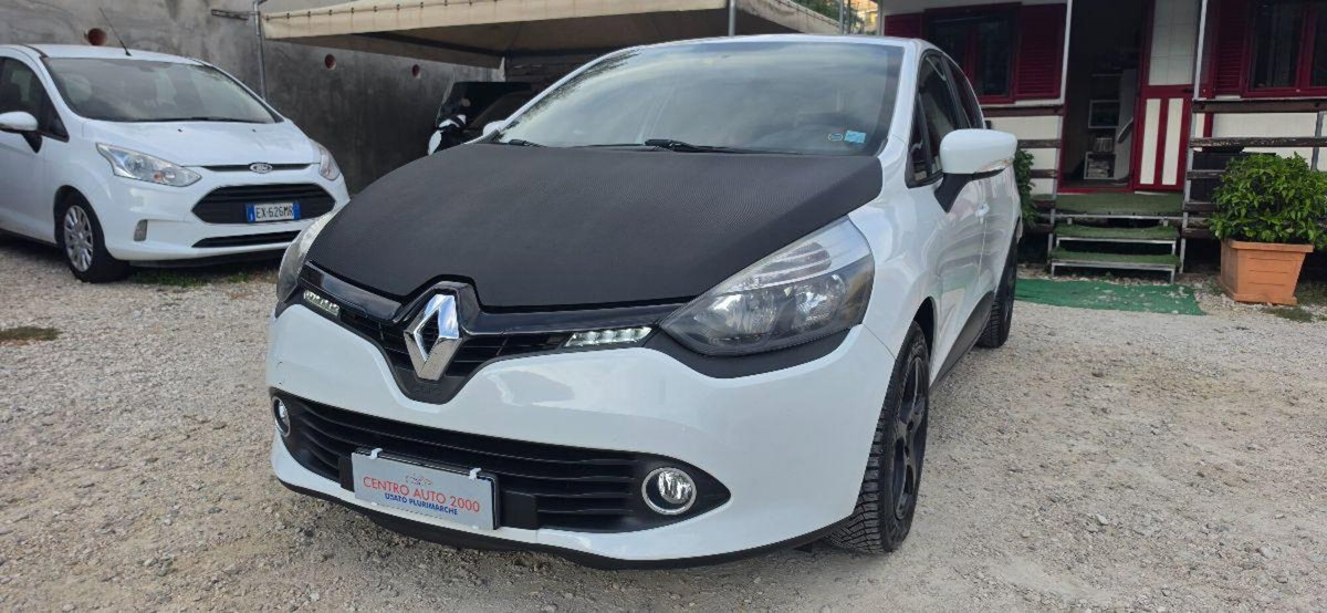 Renault Clio 1.2 75CV GPL 5 porte Wave (2)