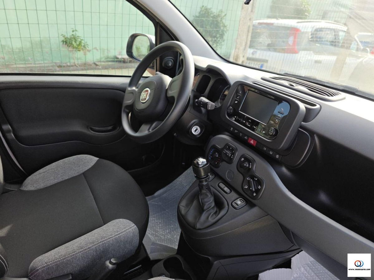 Fiat Panda 1.0 FireFly S&S Hybrid City Cross (12)