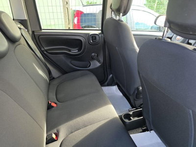 Fiat Panda 1.0 FireFly S&S Hybrid City Cross (10)