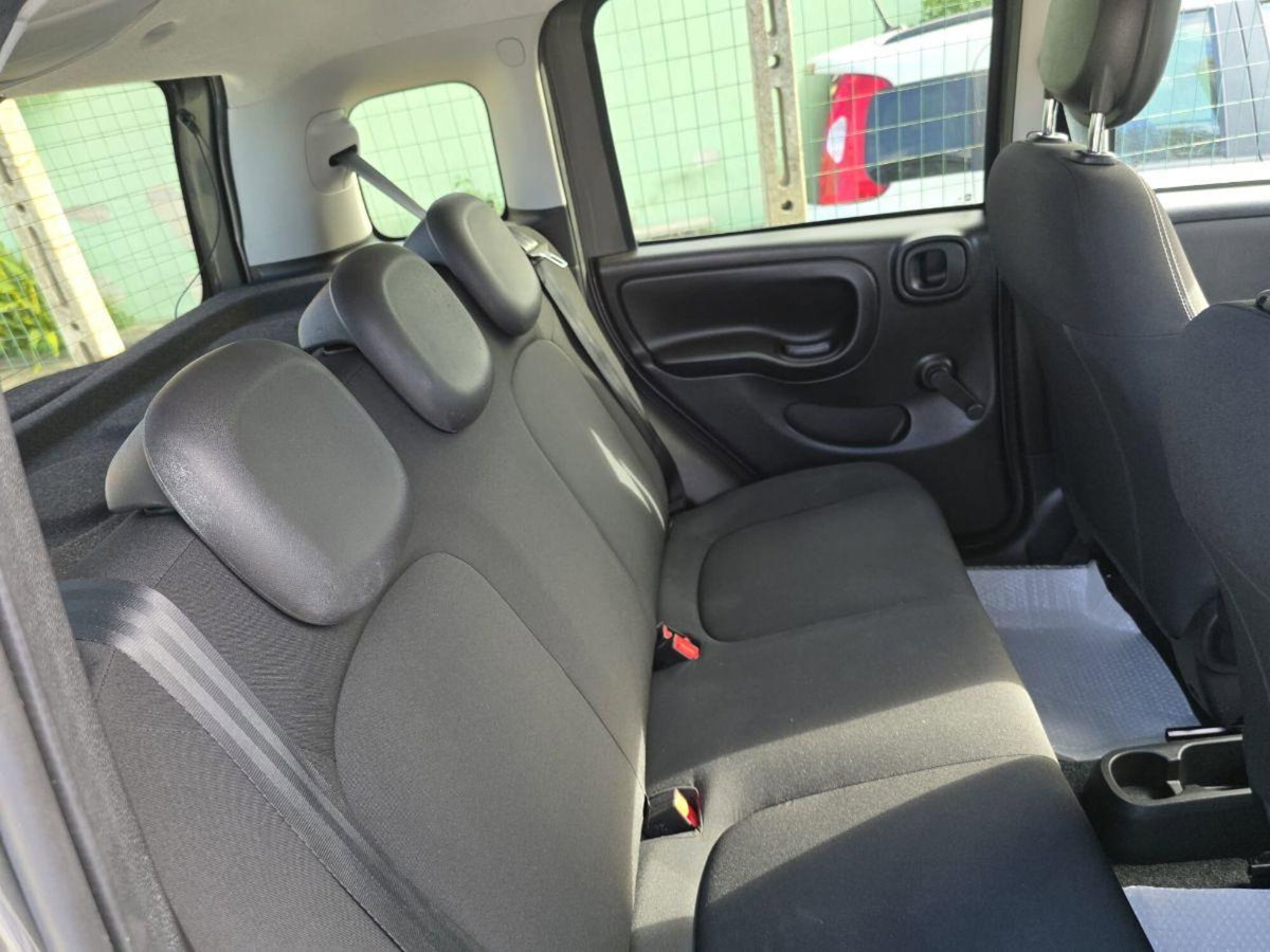 Fiat Panda 1.0 FireFly S&S Hybrid City Cross (12)