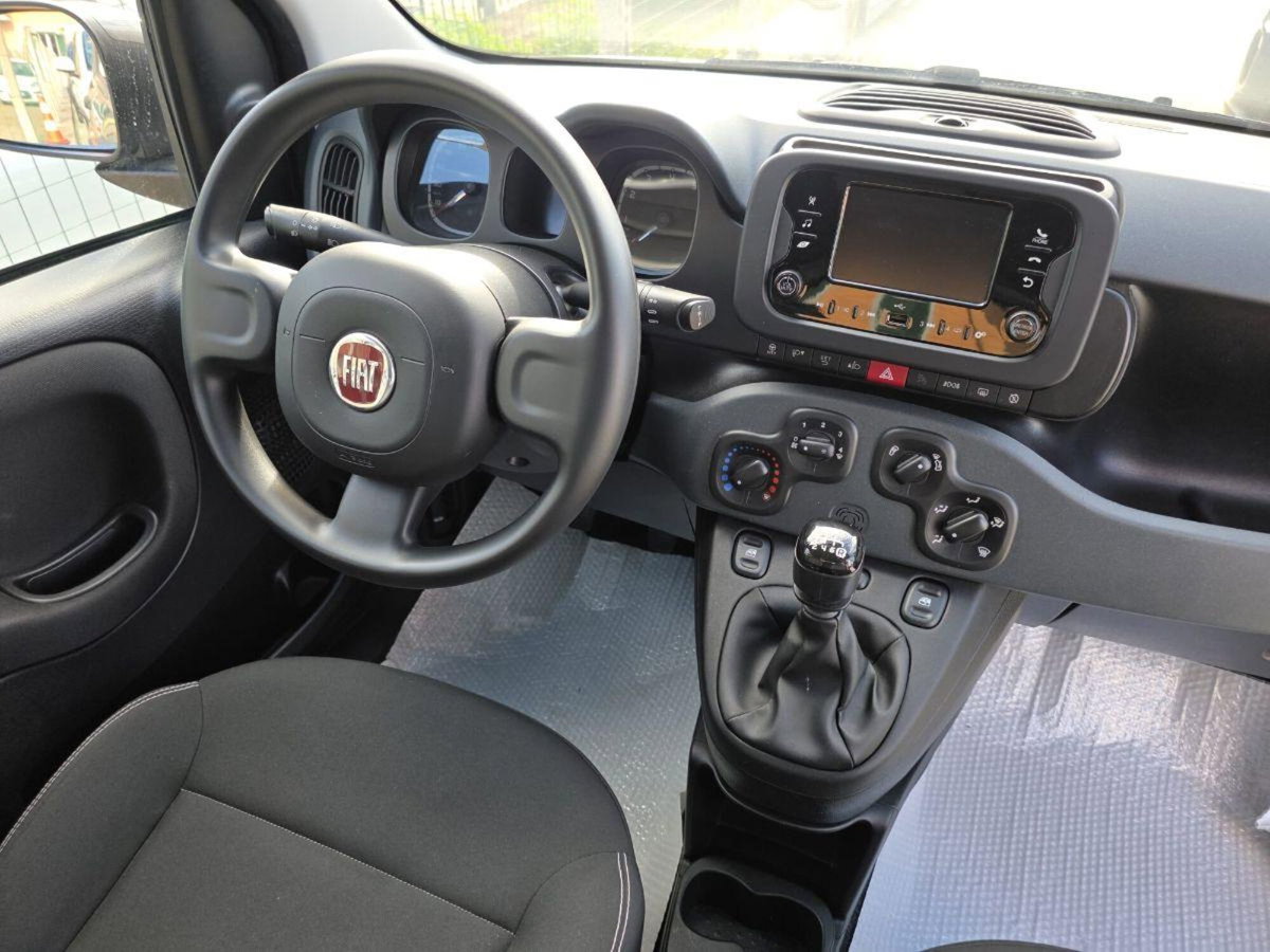 Fiat Panda 1.0 FireFly S&S Hybrid City Cross (8)