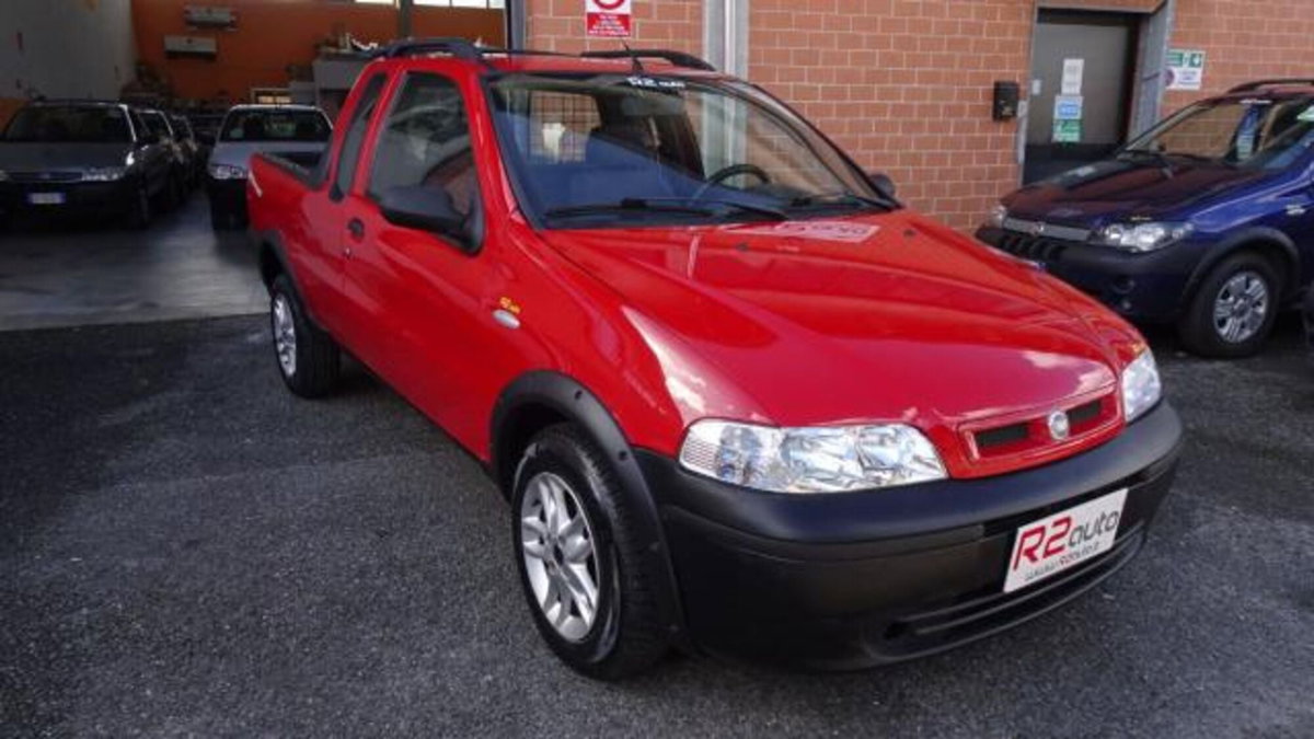 Fiat Strada 1.3 MJT Pick-up Cabina Lunga Adventure (4)