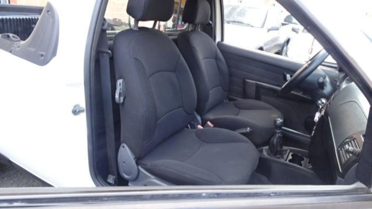 Fiat Strada 1.3 MJT Pick-up (19)