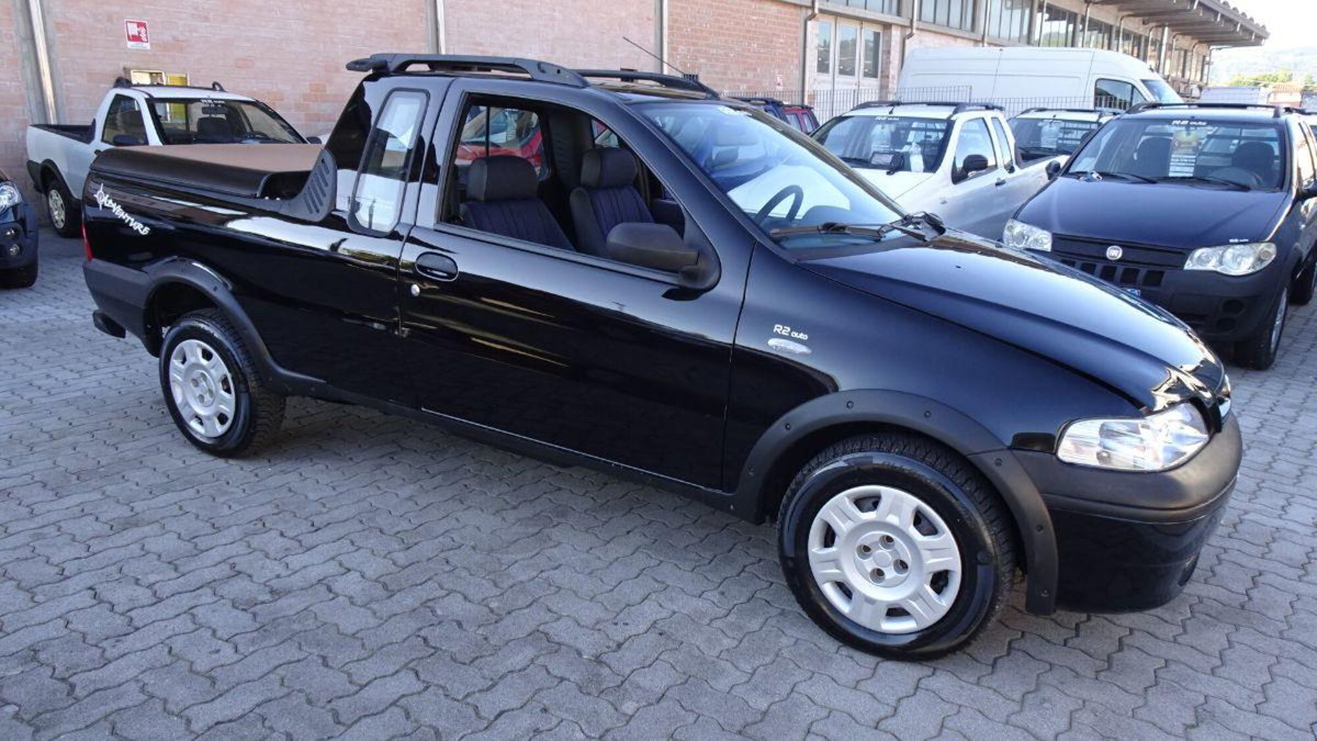 Fiat Strada 1.3 MJT Pick-up Cabina Lunga Adventure (11)