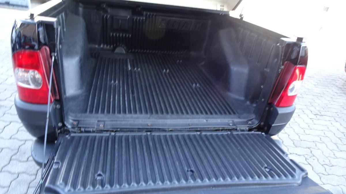 Fiat Strada 1.3 MJT Pick-up Cabina Lunga Adventure (15)
