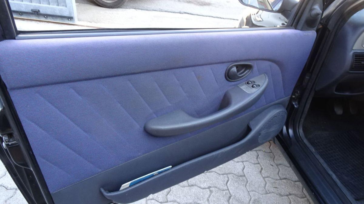 Fiat Strada 1.3 MJT Pick-up Cabina Lunga Adventure (17)