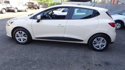 Renault Clio 1.5 dCi 75CV 5 porte Confort (5)