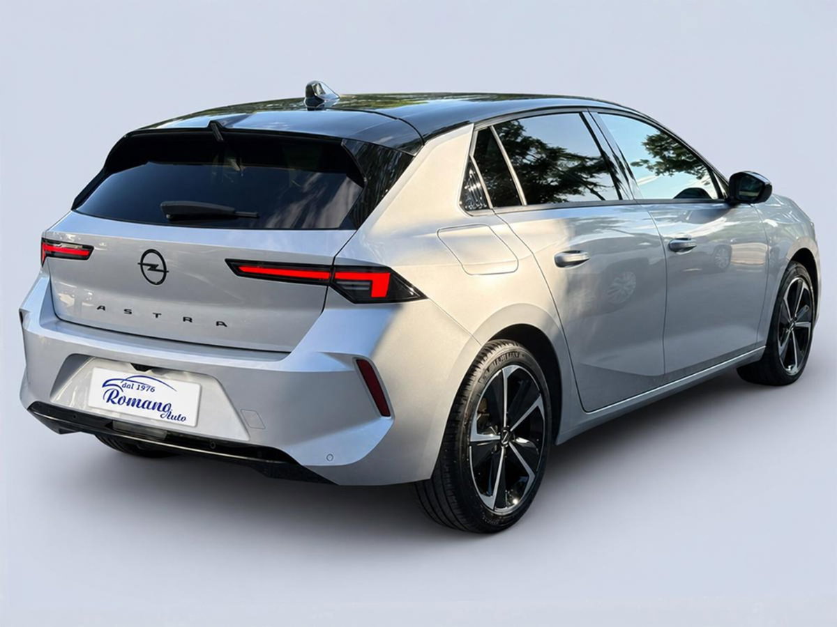 Opel Astra 1.2 Turbo 130 CV GS Line (4)
