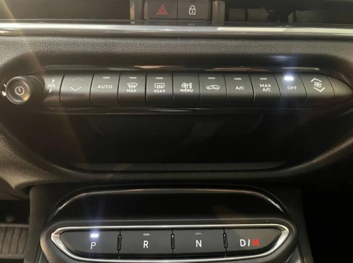 Fiat 600 1.2 hybrid Sport 145cv auto (7)