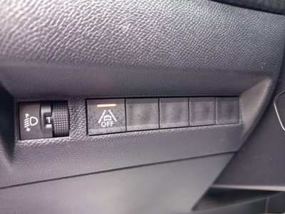 Peugeot 2008 BlueHDi 110 S&S Allure Pack (13)