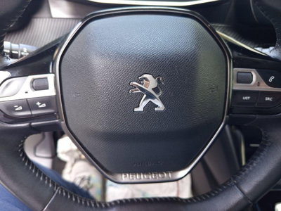 Peugeot 2008 BlueHDi 110 S&S Allure Pack (15)