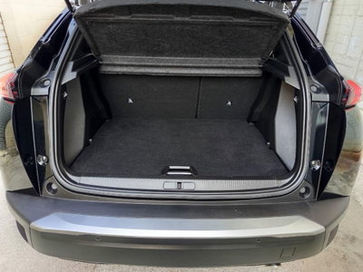 Peugeot 2008 BlueHDi 110 S&S Allure Pack (9)
