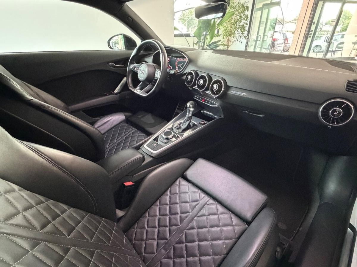 Audi TT Coupé 2.0 TFSI quattro S tronic S line (9)