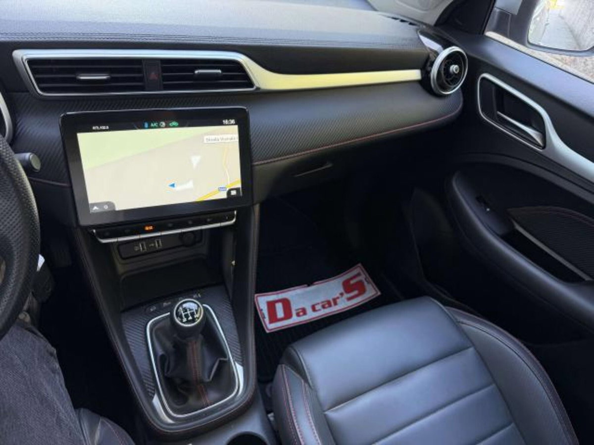 Mg ZS ZS 1.5 Luxury (14)