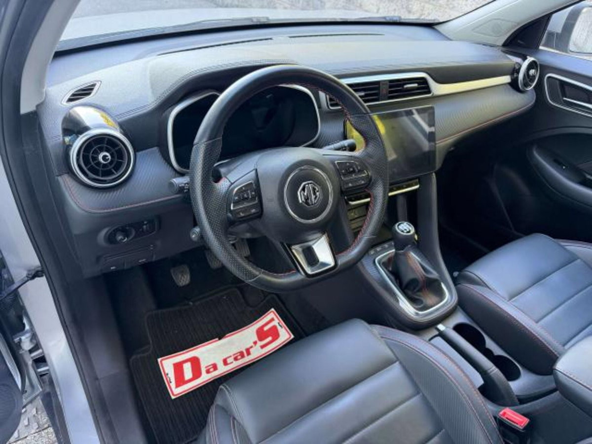 Mg ZS ZS 1.5 Luxury (15)